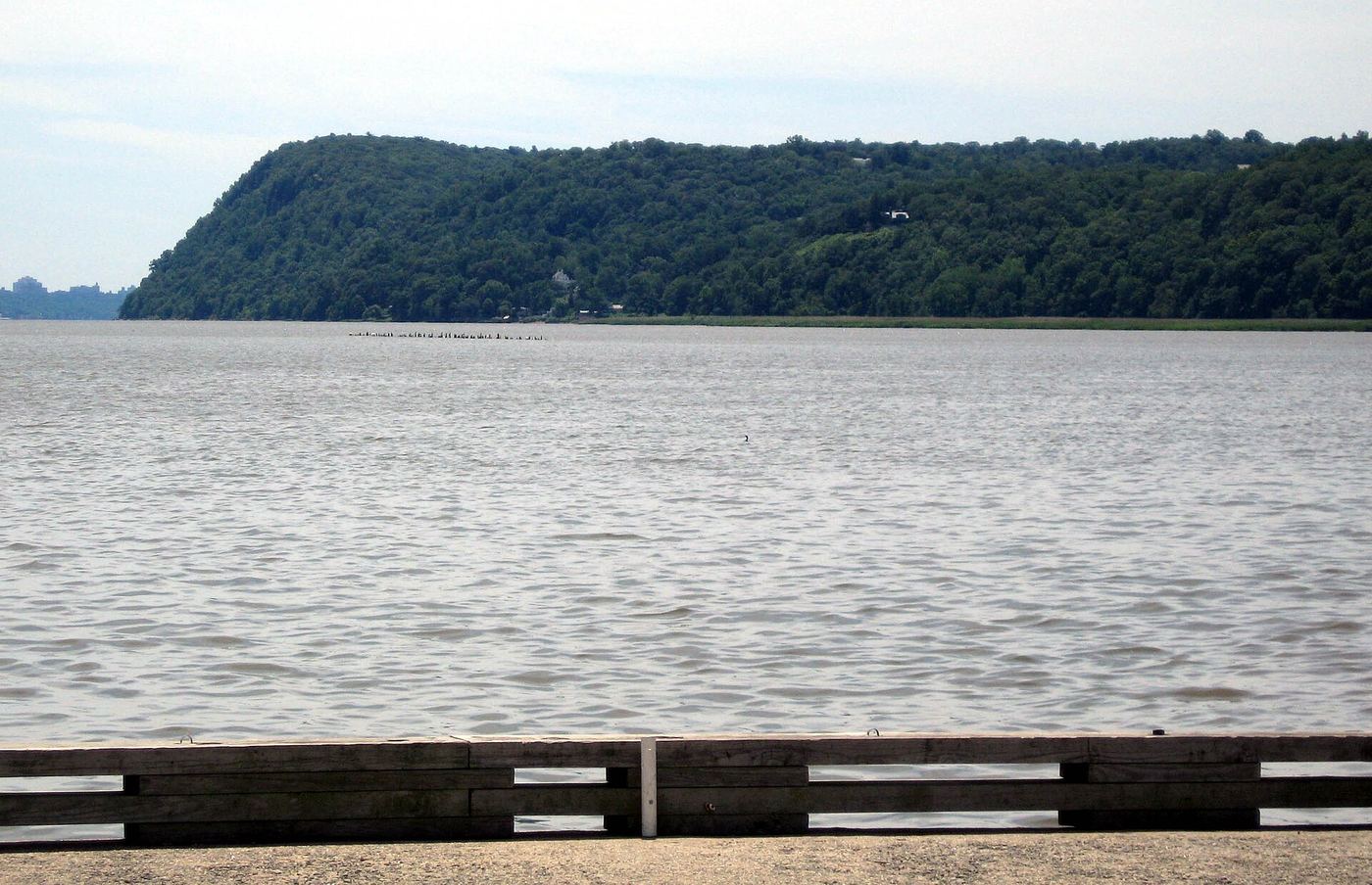 Tallman Mountain State Park