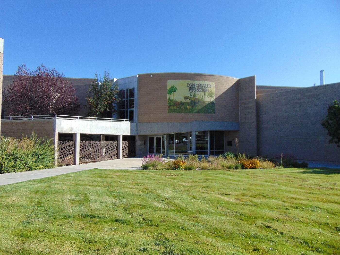 Utah Field House of Natural History State Park Museum